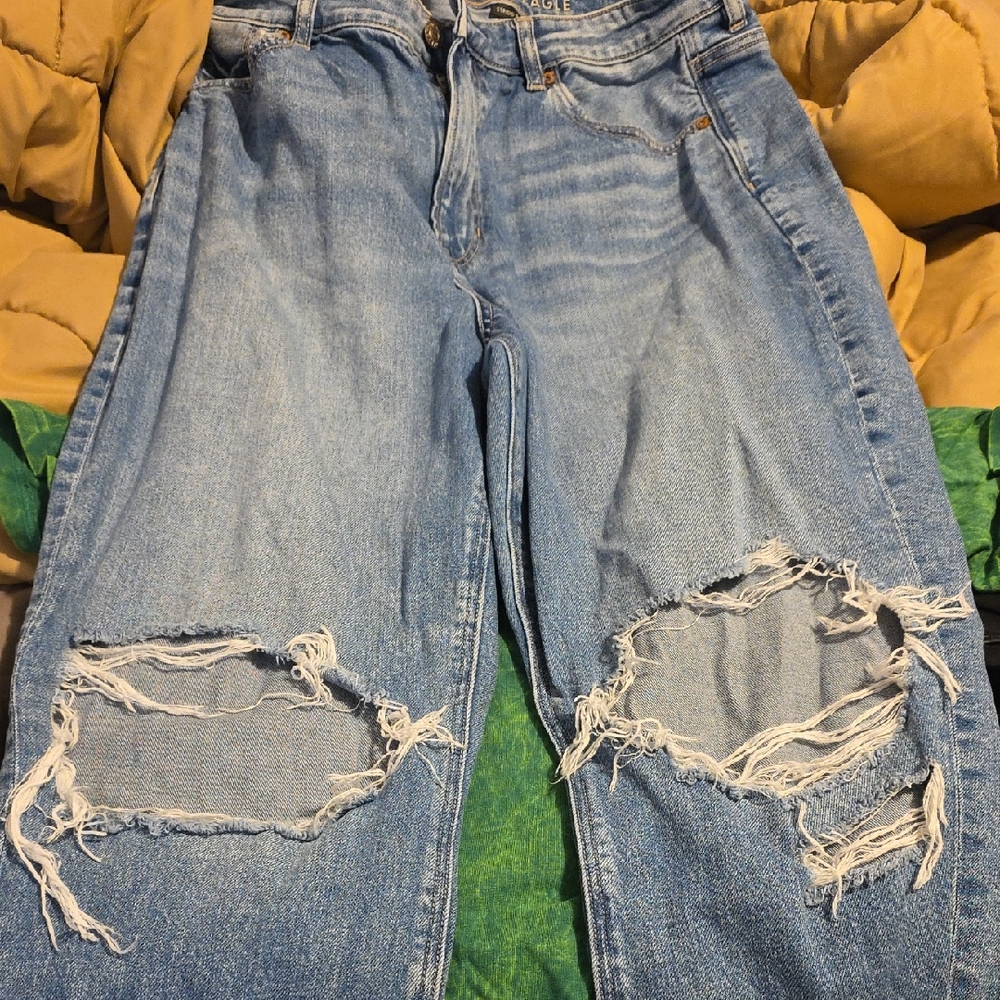 American Eagle Outfitters Light Blue Denim Jeans